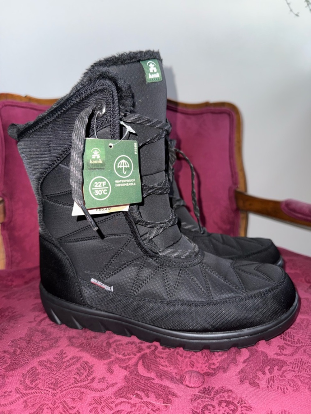 Kamik snow boots women’s 10